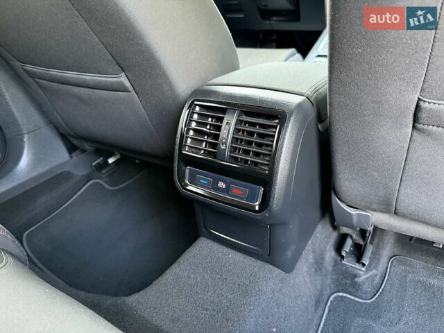 Синий Фольксваген Пассат, объемом двигателя 2 л и пробегом 222 тыс. км за 16999 $, фото 39 на Automoto.ua