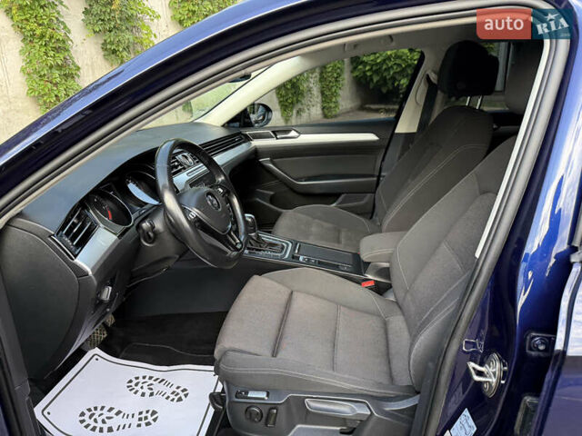 Синий Фольксваген Пассат, объемом двигателя 2 л и пробегом 222 тыс. км за 16999 $, фото 22 на Automoto.ua