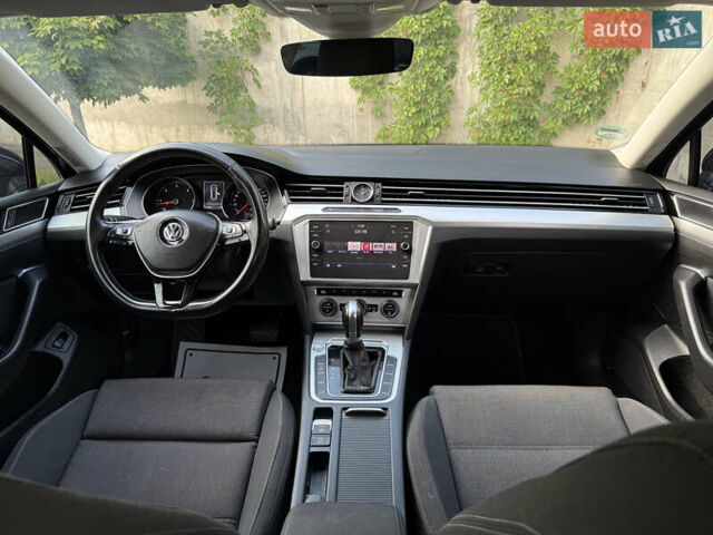 Синий Фольксваген Пассат, объемом двигателя 2 л и пробегом 222 тыс. км за 16999 $, фото 36 на Automoto.ua