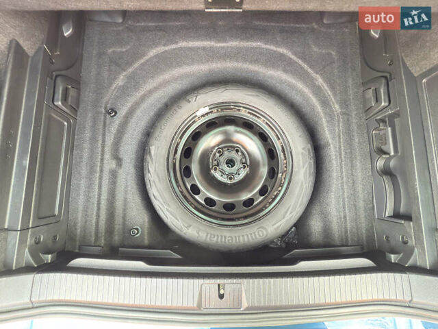 Синій Фольксваген Пассат, об'ємом двигуна 1.97 л та пробігом 159 тис. км за 25900 $, фото 67 на Automoto.ua