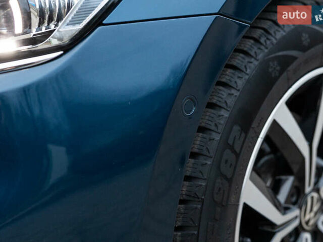 Синий Фольксваген Пассат, объемом двигателя 2 л и пробегом 213 тыс. км за 25300 $, фото 99 на Automoto.ua
