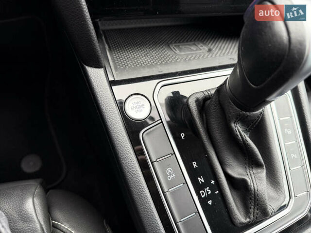 Синий Фольксваген Пассат, объемом двигателя 2 л и пробегом 192 тыс. км за 25500 $, фото 25 на Automoto.ua