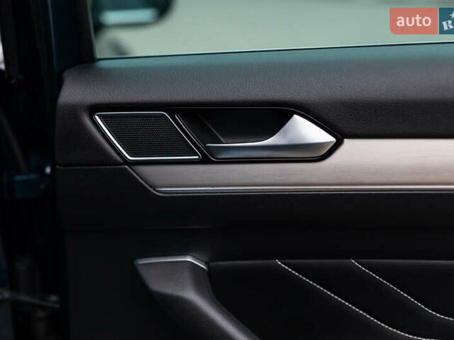 Синий Фольксваген Пассат, объемом двигателя 2 л и пробегом 213 тыс. км за 25300 $, фото 77 на Automoto.ua