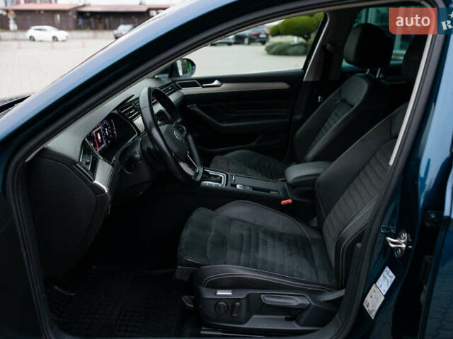 Синий Фольксваген Пассат, объемом двигателя 2 л и пробегом 213 тыс. км за 25300 $, фото 21 на Automoto.ua