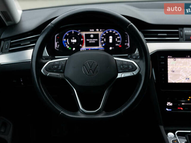 Синий Фольксваген Пассат, объемом двигателя 2 л и пробегом 213 тыс. км за 25300 $, фото 30 на Automoto.ua