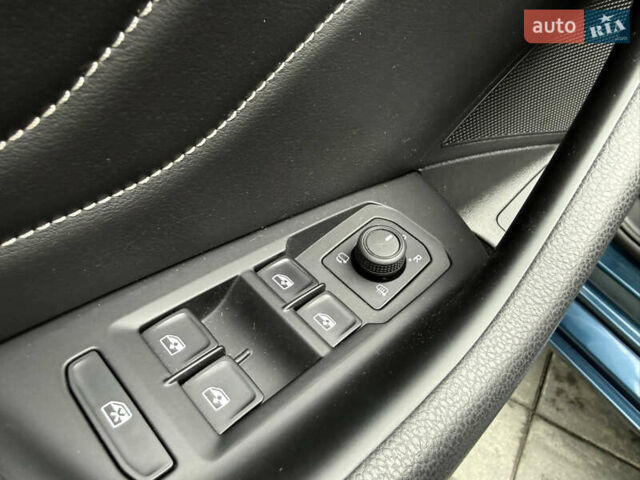 Синий Фольксваген Пассат, объемом двигателя 2 л и пробегом 192 тыс. км за 25500 $, фото 17 на Automoto.ua