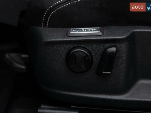 Синий Фольксваген Пассат, объемом двигателя 2 л и пробегом 213 тыс. км за 25300 $, фото 23 на Automoto.ua