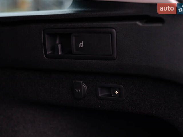 Синий Фольксваген Пассат, объемом двигателя 2 л и пробегом 213 тыс. км за 25300 $, фото 89 на Automoto.ua