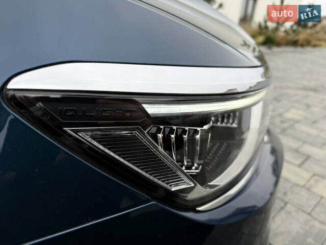 Синий Фольксваген Пассат, объемом двигателя 2 л и пробегом 192 тыс. км за 25500 $, фото 11 на Automoto.ua