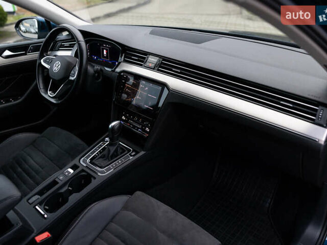 Синий Фольксваген Пассат, объемом двигателя 2 л и пробегом 213 тыс. км за 25300 $, фото 68 на Automoto.ua