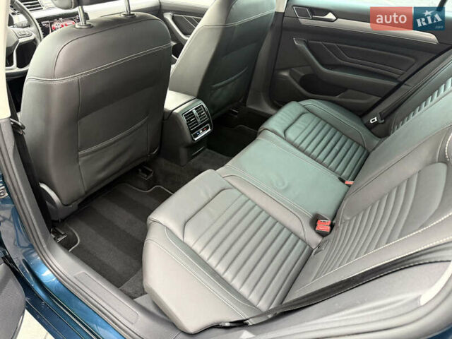 Синий Фольксваген Пассат, объемом двигателя 2 л и пробегом 192 тыс. км за 25500 $, фото 28 на Automoto.ua