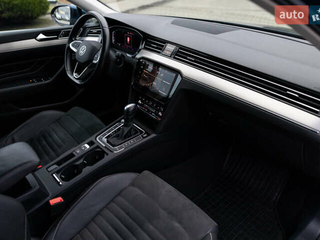 Синий Фольксваген Пассат, объемом двигателя 2 л и пробегом 213 тыс. км за 25300 $, фото 65 на Automoto.ua