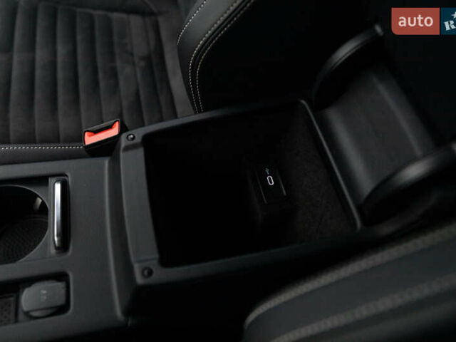 Синий Фольксваген Пассат, объемом двигателя 2 л и пробегом 213 тыс. км за 25300 $, фото 64 на Automoto.ua