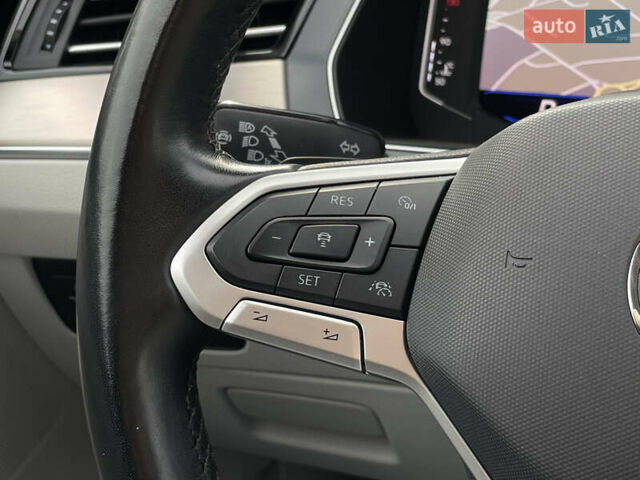 Синий Фольксваген Пассат, объемом двигателя 2 л и пробегом 154 тыс. км за 28439 $, фото 47 на Automoto.ua