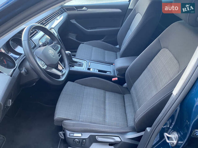 Синий Фольксваген Пассат, объемом двигателя 2 л и пробегом 244 тыс. км за 20193 $, фото 19 на Automoto.ua