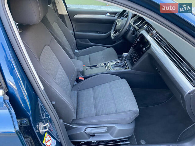 Синий Фольксваген Пассат, объемом двигателя 2 л и пробегом 244 тыс. км за 20193 $, фото 25 на Automoto.ua