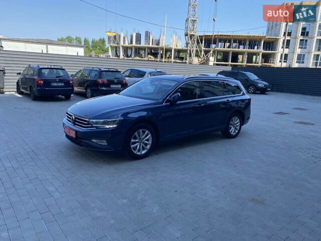 Синий Фольксваген Пассат, объемом двигателя 2 л и пробегом 244 тыс. км за 20193 $, фото 3 на Automoto.ua