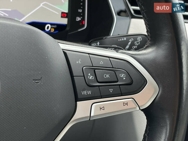 Синий Фольксваген Пассат, объемом двигателя 2 л и пробегом 154 тыс. км за 28439 $, фото 48 на Automoto.ua