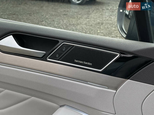 Синий Фольксваген Пассат, объемом двигателя 2 л и пробегом 154 тыс. км за 28439 $, фото 27 на Automoto.ua