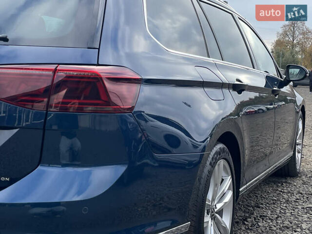 Синий Фольксваген Пассат, объемом двигателя 2 л и пробегом 154 тыс. км за 28439 $, фото 12 на Automoto.ua