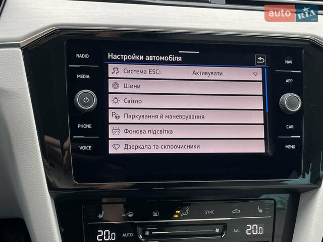 Синий Фольксваген Пассат, объемом двигателя 2 л и пробегом 154 тыс. км за 28439 $, фото 57 на Automoto.ua