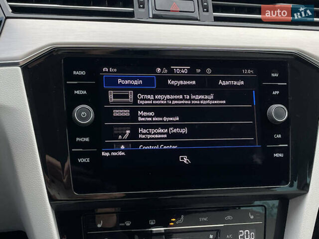 Синий Фольксваген Пассат, объемом двигателя 2 л и пробегом 154 тыс. км за 28439 $, фото 66 на Automoto.ua