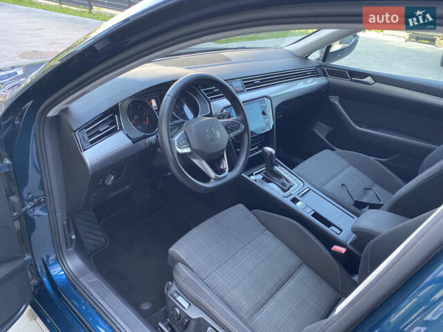 Синий Фольксваген Пассат, объемом двигателя 2 л и пробегом 244 тыс. км за 20193 $, фото 17 на Automoto.ua