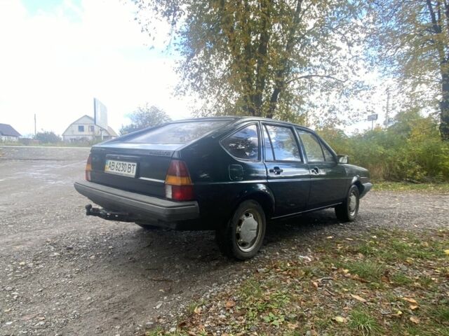 Синій Фольксваген Пассат, об'ємом двигуна 1.8 л та пробігом 320 тис. км за 800 $, фото 2 на Automoto.ua