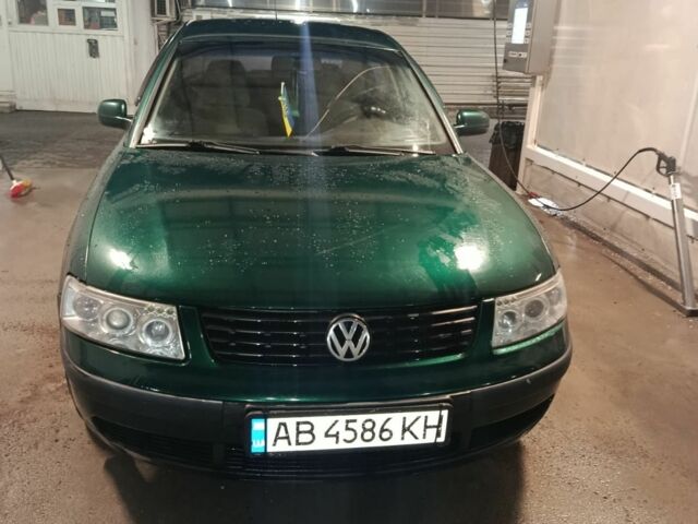 Зеленый Фольксваген Пассат, объемом двигателя 1.8 л и пробегом 470 тыс. км за 3300 $, фото 5 на Automoto.ua