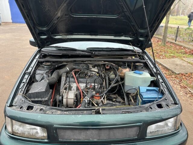 Зеленый Фольксваген Пассат, объемом двигателя 1.8 л и пробегом 298 тыс. км за 1850 $, фото 11 на Automoto.ua