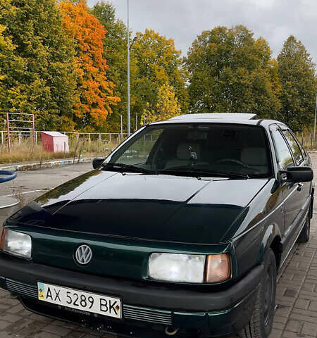 Зеленый Фольксваген Пассат, объемом двигателя 1.8 л и пробегом 410 тыс. км за 2050 $, фото 1 на Automoto.ua