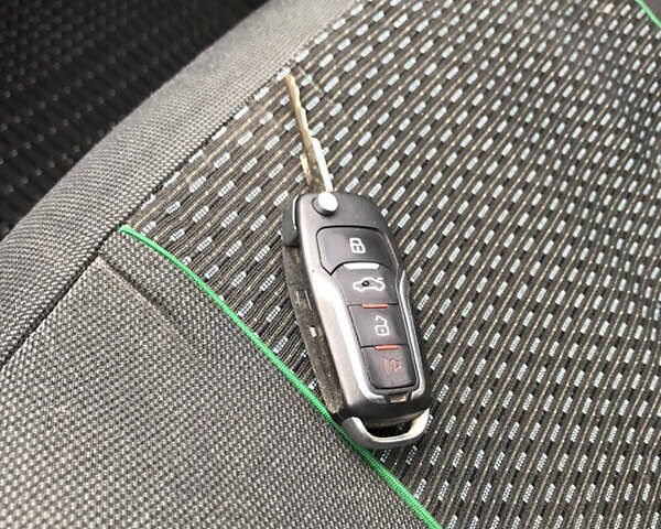 Зеленый Фольксваген Пассат, объемом двигателя 1.8 л и пробегом 278 тыс. км за 3300 $, фото 10 на Automoto.ua