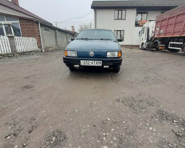 Зелений Фольксваген Пассат, об'ємом двигуна 1.8 л та пробігом 280 тис. км за 1550 $, фото 1 на Automoto.ua