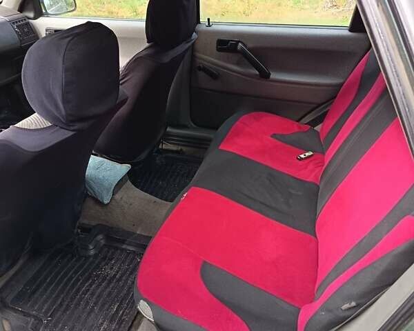 Зеленый Фольксваген Пассат, объемом двигателя 1.8 л и пробегом 100 тыс. км за 2300 $, фото 10 на Automoto.ua