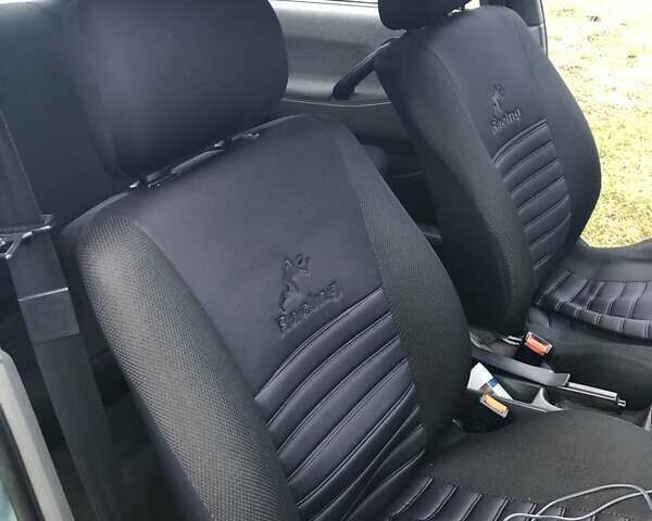 Зеленый Фольксваген Пассат, объемом двигателя 0 л и пробегом 300 тыс. км за 1300 $, фото 3 на Automoto.ua