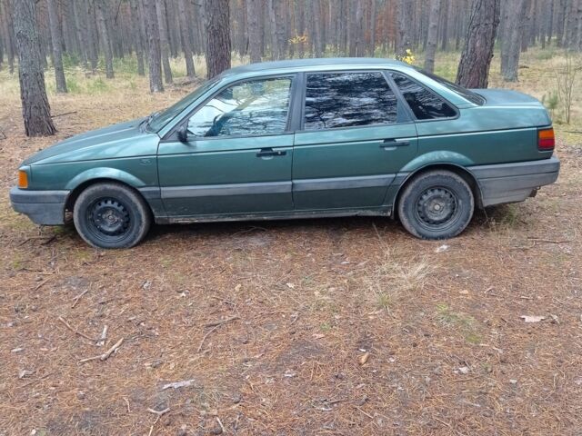 Зелений Фольксваген Пассат, об'ємом двигуна 1.8 л та пробігом 467 тис. км за 1650 $, фото 1 на Automoto.ua