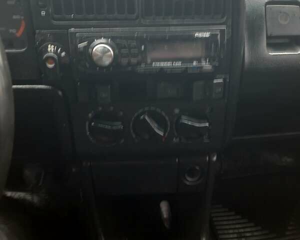 Зелений Фольксваген Пассат, об'ємом двигуна 1.8 л та пробігом 280 тис. км за 1550 $, фото 10 на Automoto.ua