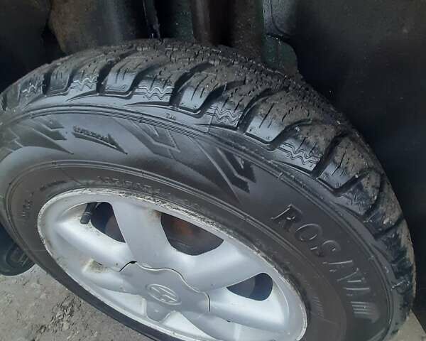 Зелений Фольксваген Пассат, об'ємом двигуна 1.8 л та пробігом 280 тис. км за 1550 $, фото 9 на Automoto.ua