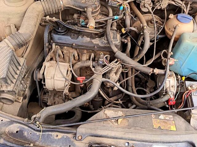 Зеленый Фольксваген Пассат, объемом двигателя 1.8 л и пробегом 100 тыс. км за 2300 $, фото 7 на Automoto.ua