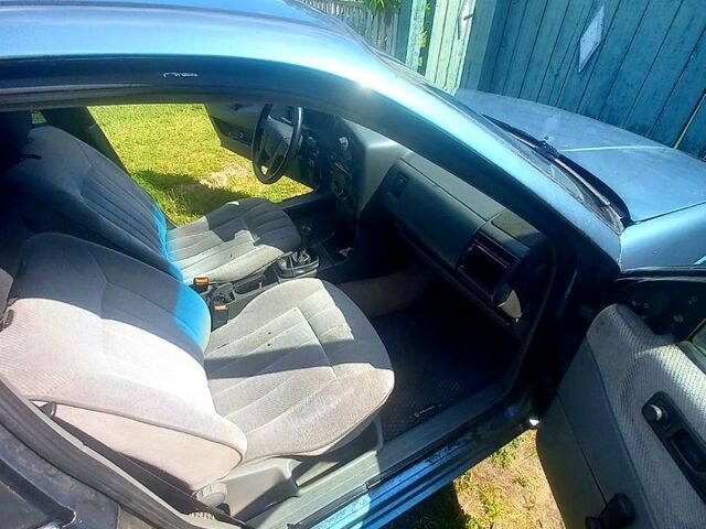 Зелений Фольксваген Пассат, об'ємом двигуна 1.8 л та пробігом 240 тис. км за 1400 $, фото 7 на Automoto.ua