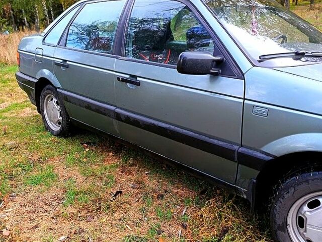 Зеленый Фольксваген Пассат, объемом двигателя 1.8 л и пробегом 100 тыс. км за 2300 $, фото 1 на Automoto.ua