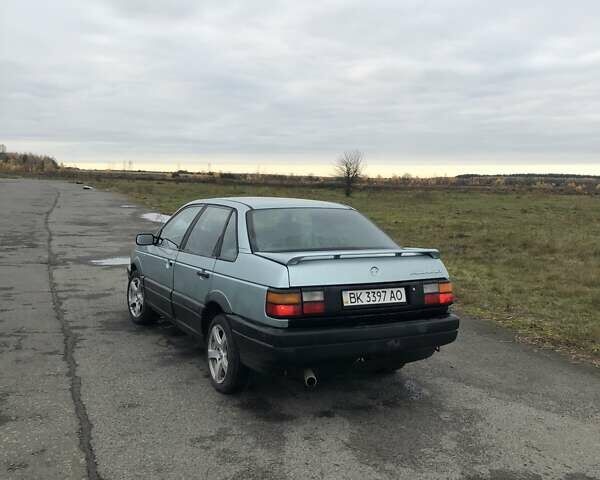 Зеленый Фольксваген Пассат, объемом двигателя 0 л и пробегом 300 тыс. км за 1300 $, фото 7 на Automoto.ua