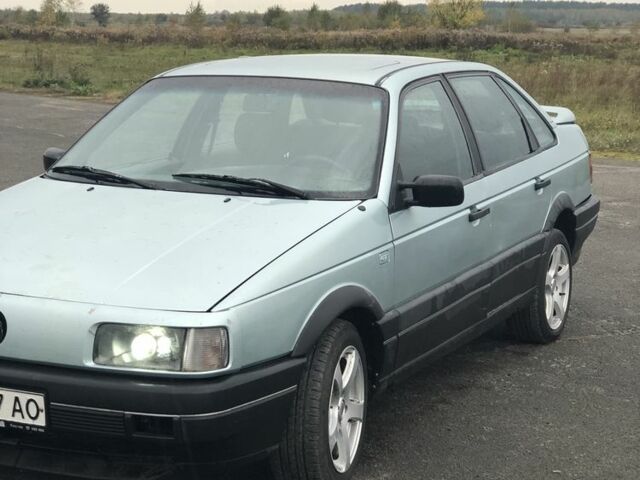 Зеленый Фольксваген Пассат, объемом двигателя 0 л и пробегом 300 тыс. км за 1400 $, фото 1 на Automoto.ua