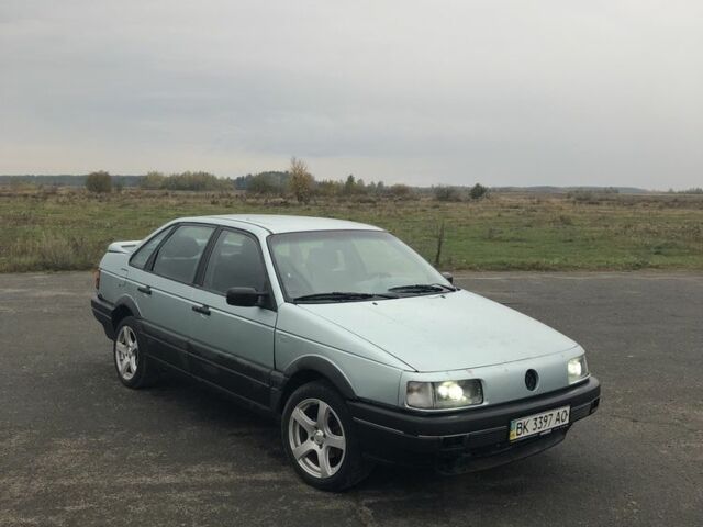 Зеленый Фольксваген Пассат, объемом двигателя 0 л и пробегом 300 тыс. км за 1400 $, фото 2 на Automoto.ua