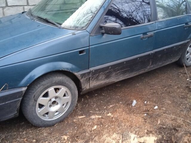 Зеленый Фольксваген Пассат, объемом двигателя 1.6 л и пробегом 480 тыс. км за 1800 $, фото 4 на Automoto.ua