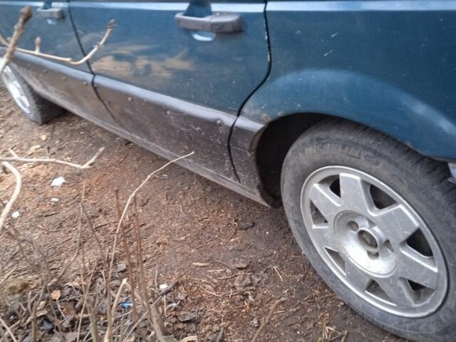 Зеленый Фольксваген Пассат, объемом двигателя 1.6 л и пробегом 480 тыс. км за 1800 $, фото 3 на Automoto.ua