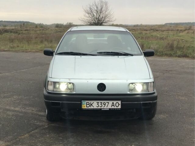 Зеленый Фольксваген Пассат, объемом двигателя 0 л и пробегом 300 тыс. км за 1400 $, фото 6 на Automoto.ua