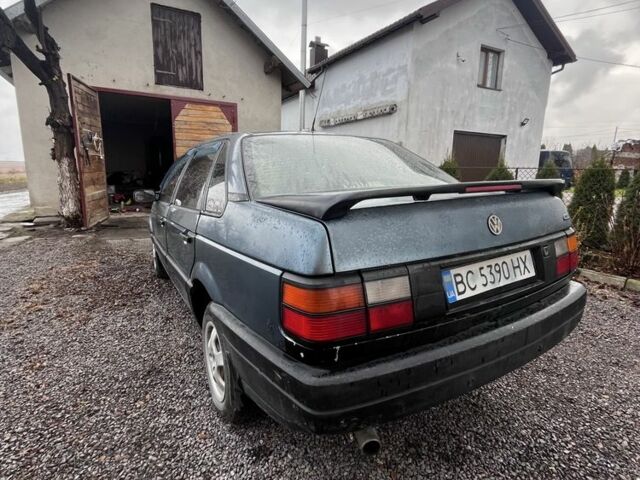 Зелений Фольксваген Пассат, об'ємом двигуна 1.8 л та пробігом 240 тис. км за 1550 $, фото 4 на Automoto.ua