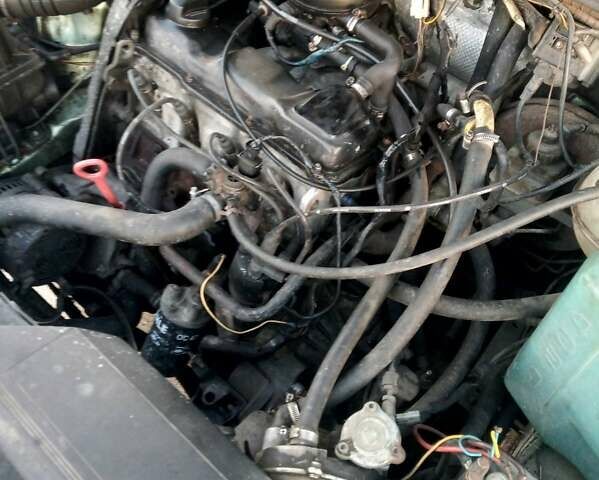 Зеленый Фольксваген Пассат, объемом двигателя 1.8 л и пробегом 330 тыс. км за 2000 $, фото 11 на Automoto.ua