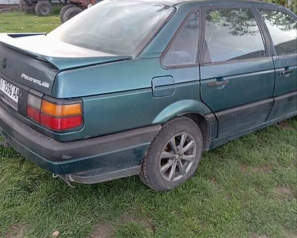 Зеленый Фольксваген Пассат, объемом двигателя 1.98 л и пробегом 200 тыс. км за 2300 $, фото 1 на Automoto.ua